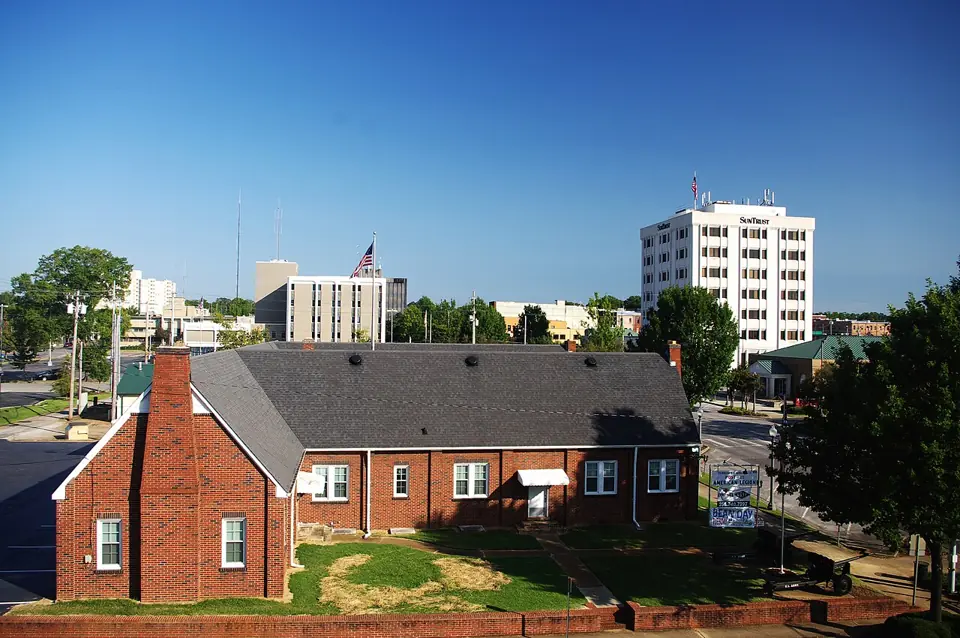 Downtown Florence, Alabama skyline