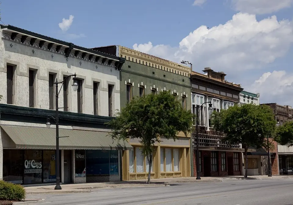 Broad Street storefronts in downtown Gadsden, Alabama
